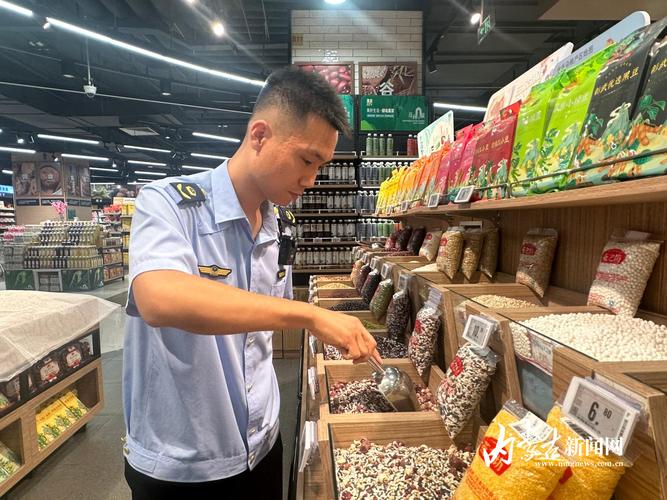 呼和浩特对散装食品销售开展突击检查